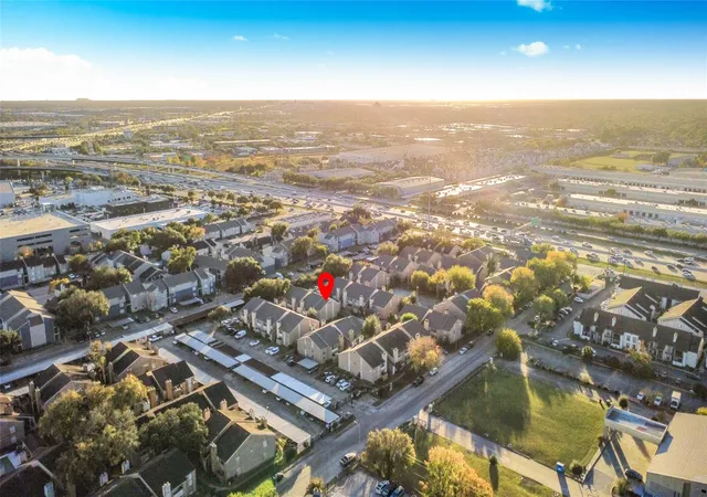 2nd image of 10211 Sugar Br Dr, Houston, TX 77036