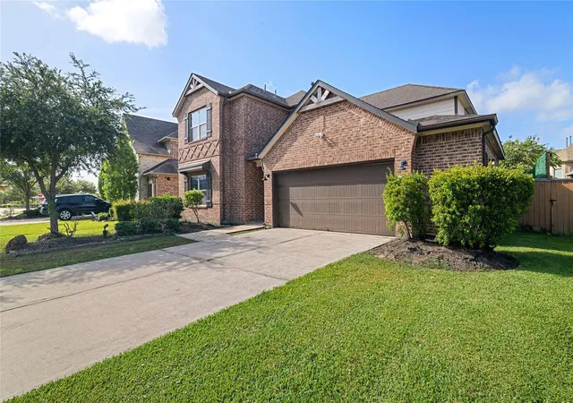 3rd image of 2732 Rogliano Ln, League City, TX 77573 | MLS# 93737780