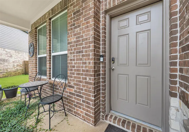 Photo 4 of Single family home for sale at 11115 Larkspur Dale Ct, Houston, TX 77044 | MLS# 92296850 | Listing updated on 2026-06-09
