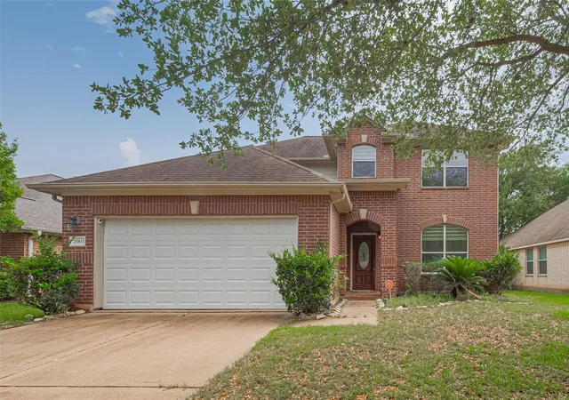 Photo 3 of Single family home for sale at 25811 Chapman Fls Dr, Richmond, TX 77406 | MLS# 12480189 | Listing updated on 2026-07-17