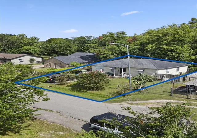 1st image of 5101 Pederson St, Houston, TX 77033 | MLS# 64295644