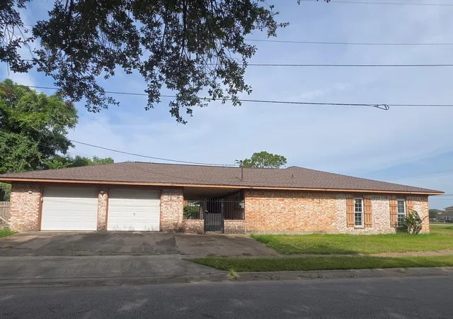 image of 2218 Hamman Rd, Bay City, TX 77414 | MLS# 80111742