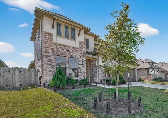 Photo 3 of Single family home for sale at 1315 Vinter Meadows Ln, Richmond, TX 77406 | MLS# 10231007 | Listing updated on 2026-09-19