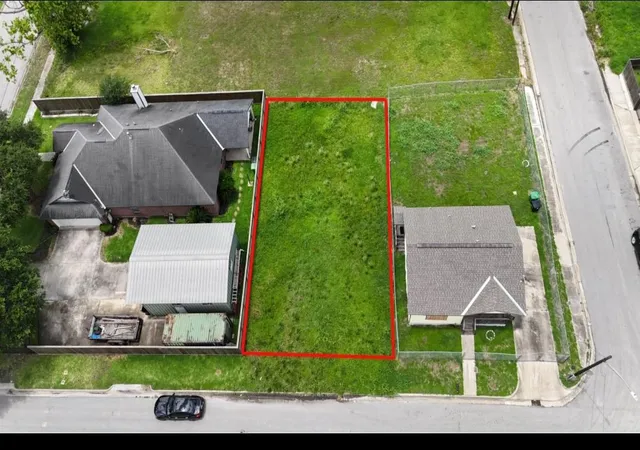 Photo 1 of Land for sale at 0 Leila St, Houston, TX 77026 | MLS# 17299987 | Listing updated on 2026-08-24