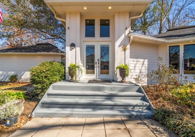 2nd image of 458 Mallard Pt, Livingston, TX 77351 | MLS# 72060582
