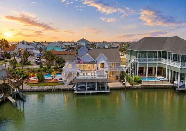 Photo 1 of Single family home for sale at 208 Coconut St, Tiki Island, TX 77554 | MLS# 12707624 | Listing updated on 2026-09-16