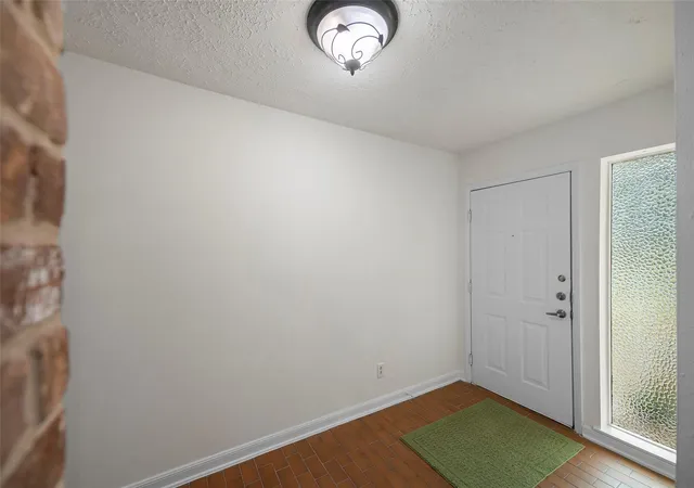 Photo 3 of Single family home for sale at 8126 Ivan Reid Dr, Houston, TX 77040 | MLS# 49288971 | Listing updated on 2026-04-02