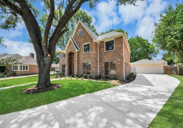 Photo 2 of Single family home for sale at 15047 Tramore Dr, Houston, TX 77083 | MLS# 64558432 | Listing updated on 2026-09-16