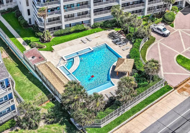Photo 3 of Condo for sale at 7700 Seawall Blvd #402, Galveston, TX 77551 | MLS# 37877101 | Listing updated on 2026-08-22