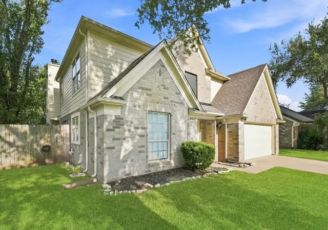 Photo 2 of Single family home for sale at 4007 Dogwood Dr, Pearland, TX 77584 | MLS# 59408274 | Listing updated on 2026-09-21