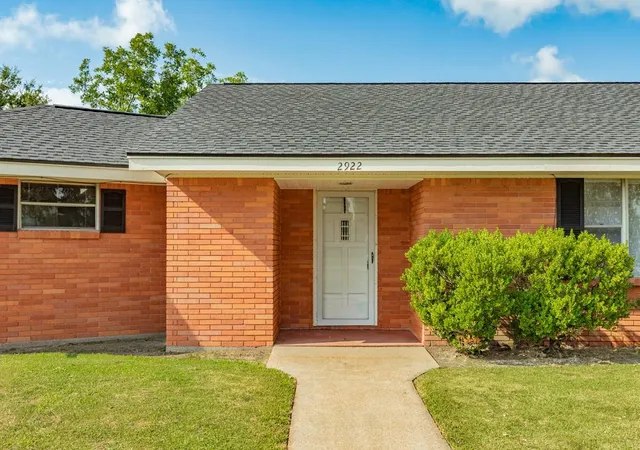 Photo 2 of Single family home for sale at 2922 County Road 209, Danbury, TX 77534 | MLS# 44576262 | Listing updated on 2026-08-31