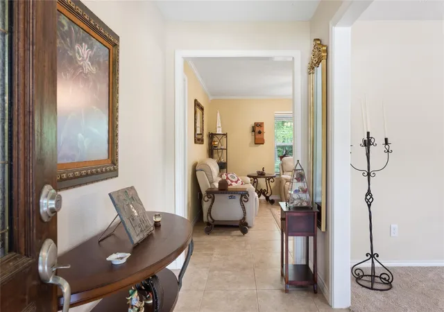 4th image of 1301 Plantation Dr, Dickinson, TX 77539 | MLS# 54907482