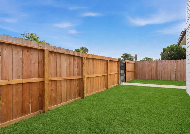 Photo 3 of Multi family home for sale at 7451   7453 Lasalette St, Houston, TX 77021 | MLS# 41450184 | Listing updated on 2026-07-26