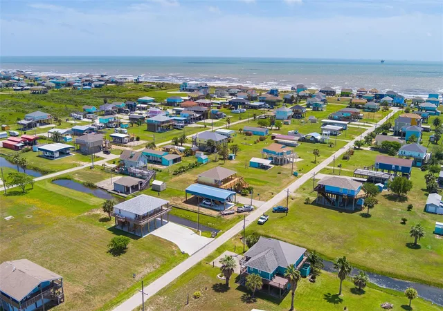 Homes for sale in Crystal Beach, TX | 962 S Sage, Crystal Beach, TX 77650 | MLS# 62187545