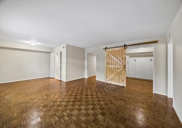 2nd image of 355 N Post Oak Ln #644, Houston, TX 77024 | MLS# 35195147
