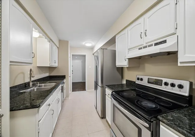 Photo 4 of Condo for sale at 355 N Post Oak Ln #644, Houston, TX 77024 | MLS# 35195147 | Listing updated on 2026-08-21