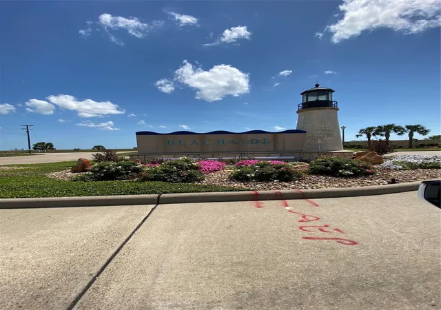 Photo 1 of Land for sale at 3251 Camp Hulen Dr, Palacios, TX 77465 | MLS# 89705399 | Listing updated on 2025-10-22