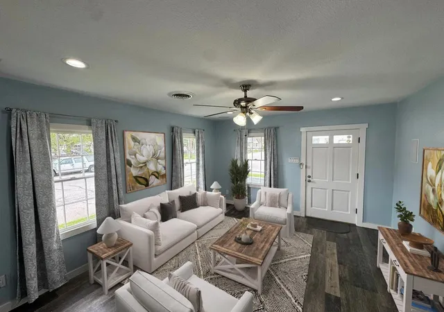 2nd image of 3727 Avenue L, Galveston, TX 77550 | MLS# 22016051