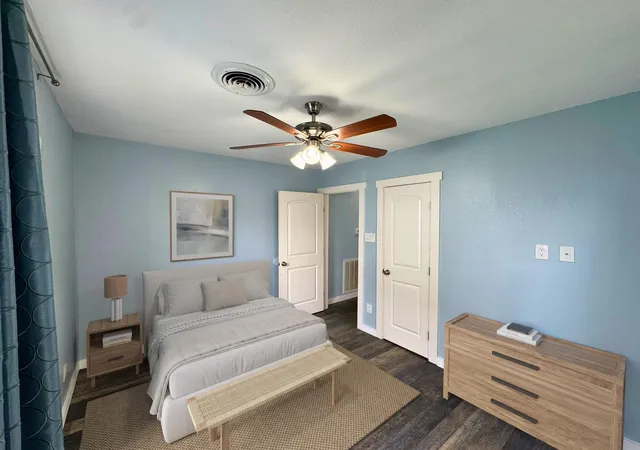 4th image of 3727 Avenue L, Galveston, TX 77550 | MLS# 22016051