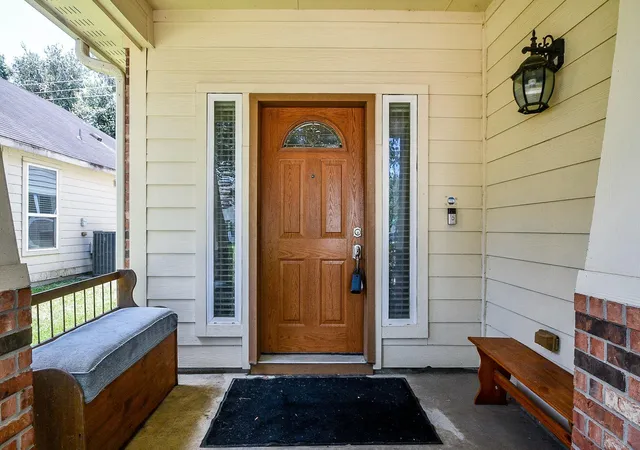 Photo 3 of Single family home for sale at 15518 Crawford Crst Ln, Houston, TX 77053 | MLS# 67480770 | Listing updated on 2026-08-25