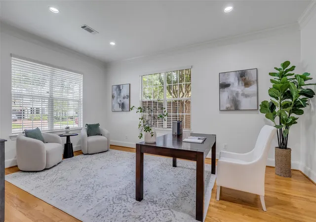 Photo 3 of Sale Pending at 5007 Beech St, Bellaire, TX 77401 | MLS# 43852994 | Listing updated on 2026-09-03