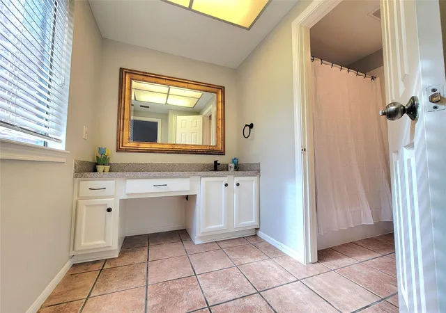 2nd image of 7447 Cambridge St, Houston, TX 77054