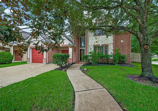 2nd image of 6806 Peatwood Wy, Sugar Land, TX 77479 | MLS# 95567742