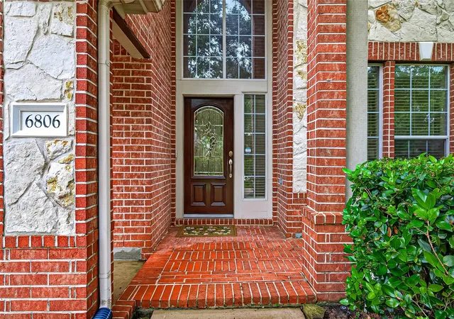 5th image of 6806 Peatwood Wy, Sugar Land, TX 77479 | MLS# 95567742