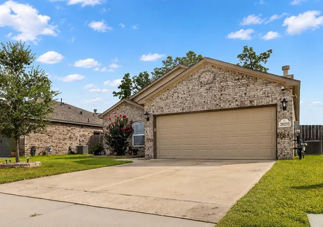 Photo 2 of Sale Pending at 20232 Torrey Pines Ln, Cleveland, TX 77327 | MLS# 11471451 | Listing updated on 2026-09-12