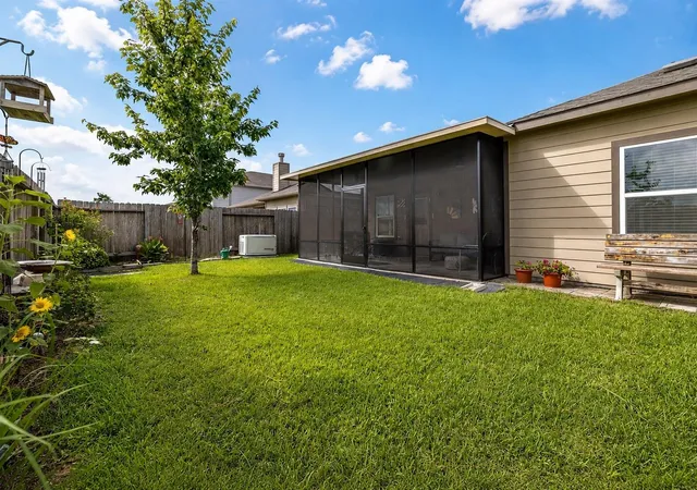 Photo 4 of Sale Pending at 20232 Torrey Pines Ln, Cleveland, TX 77327 | MLS# 11471451 | Listing updated on 2026-09-12