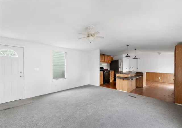 2nd image of 135 Bluebill N, Baytown, TX 77523 | MLS# 17545830