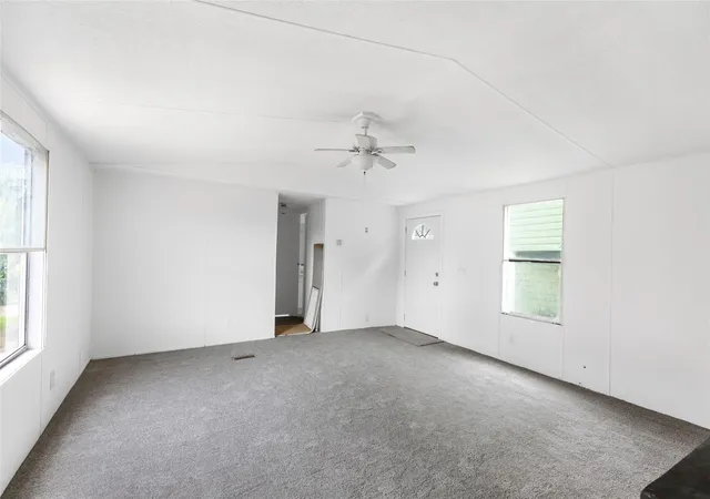 Photo 3 of Single family home for sale at 135 Bluebill N, Baytown, TX 77523 | MLS# 17545830 | Listing updated on 2026-09-18