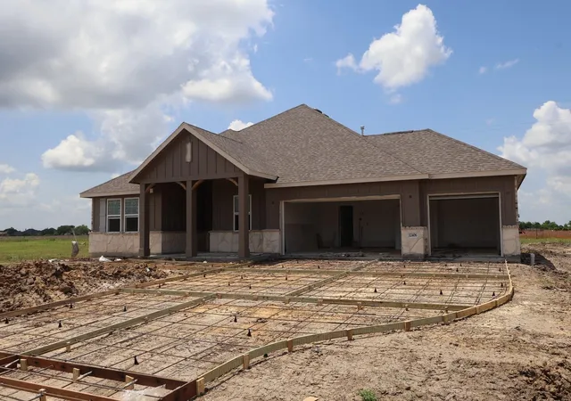 2nd image of 12406 Old Fashion Cir, Mont Belvieu, TX 77535 | MLS# 11647308