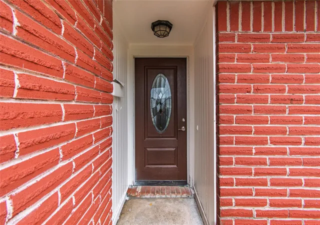 2nd image of 12906 Southspring Dr, Houston, TX 77047 | MLS# 54713556