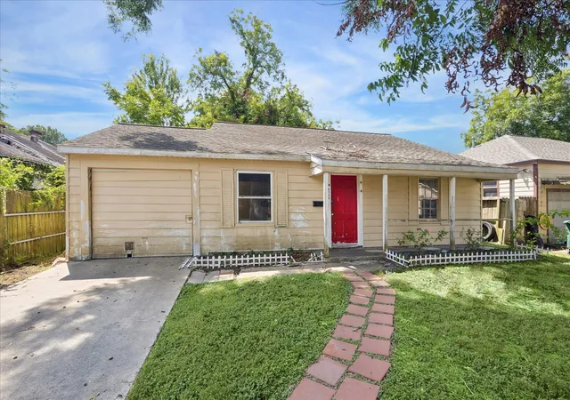 Photo 1 of Sale Pending at 8348 Baker Dr, Houston, TX 77017 | MLS# 64162288 | Listing updated on 2026-10-06