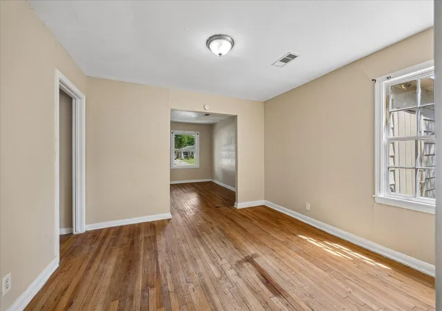 Photo 3 of Sale Pending at 8348 Baker Dr, Houston, TX 77017 | MLS# 64162288 | Listing updated on 2026-10-06