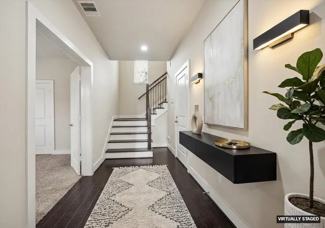 Photo 2 of Single family home for sale at 1427 Wagner St, Houston, TX 77007 | MLS# 24327727 | Listing updated on 2026-09-17