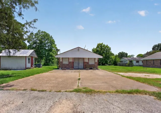 4th image of Spur 515B, Navasota, TX 77868 | MLS# 94793877