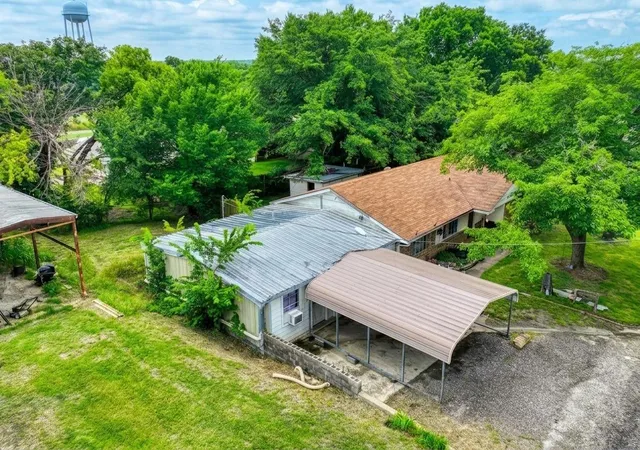 Homes for sale in Montague, TX | 408 E Cheek St, Montague, TX 76265 | MLS# 80619415