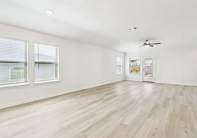 Photo 4 of Single family home for sale at 1218 Romany Flds Dr, Huffman, TX 77336 | MLS# 28487144 | Listing updated on 2026-09-19