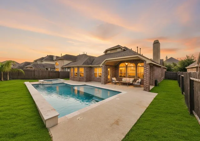 2nd image of 16718 Lake Limestone Ln, Houston, TX 77044 | MLS# 72048265