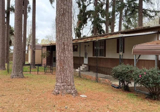 2nd image of 247 N Onalaska, Onalaska, TX 77360 | MLS# 37202120