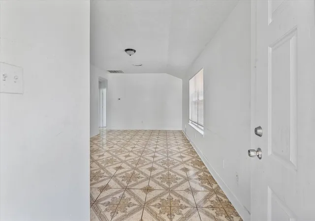 Photo 3 of Sale Pending at 1410 Hade Fls Ln, Houston, TX 77073 | MLS# 10171660 | Listing updated on 2026-09-14