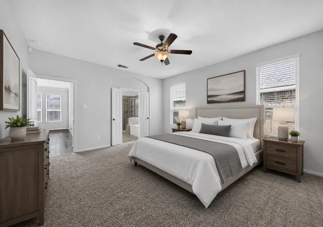 Photo 4 of Single family home for sale at 17911 Shadow Oak Dr, Cypress, TX 77429 | MLS# 81962478 | Listing updated on 2026-09-13