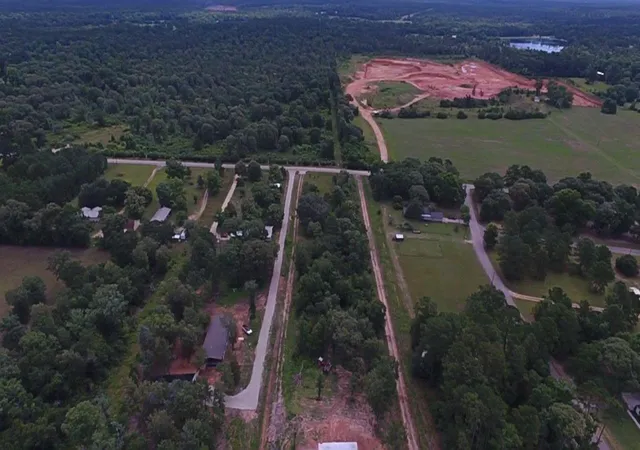5th image of 12939 Rose Rd, Willis, TX 77378 | MLS# 50174624