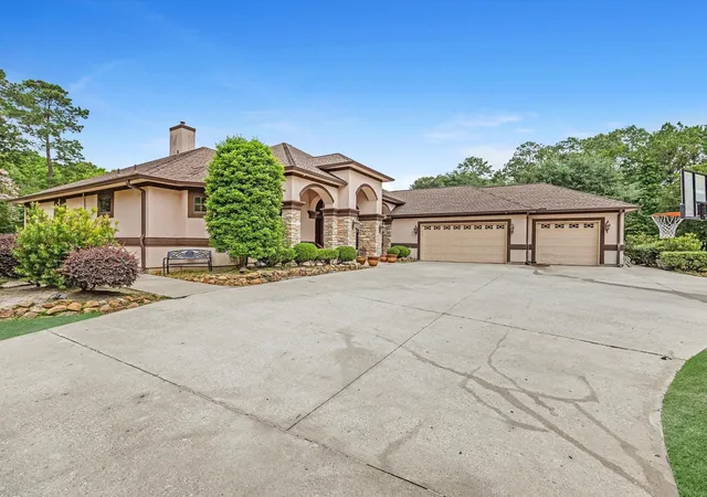 3rd image of 19627 Riverwalk Dr, Porter, TX 77365 | MLS# 83796922