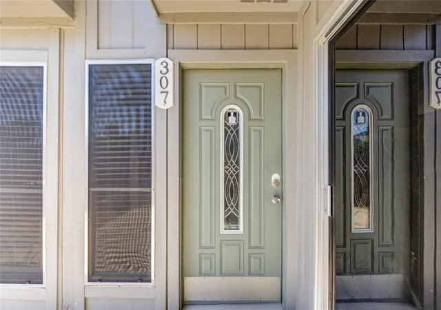2nd image of 260 El Dorado Blvd, Webster, TX 77598