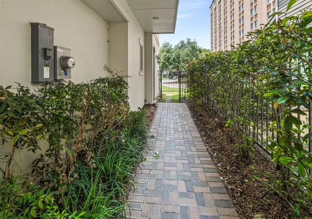 31st image of 22 Hermann Park Ct, Houston, TX 77021 | MLS# 79217309