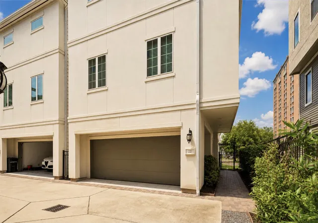 4th image of 22 Hermann Park Ct, Houston, TX 77021 | MLS# 79217309