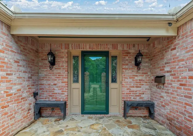 4th image of 904 Holland St, Navasota, TX 77868 | MLS# 73992313